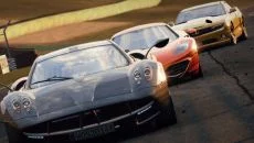 Need for Speed: Hot Pursuit (2010) jest podobna do Need for Speed: Hot Pursuit (2010)