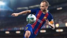 PES 2018 PRO EVOLUTION SOCCER jest podobna do PES 2018 PRO EVOLUTION SOCCER